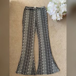 fashionalble wide flare pants